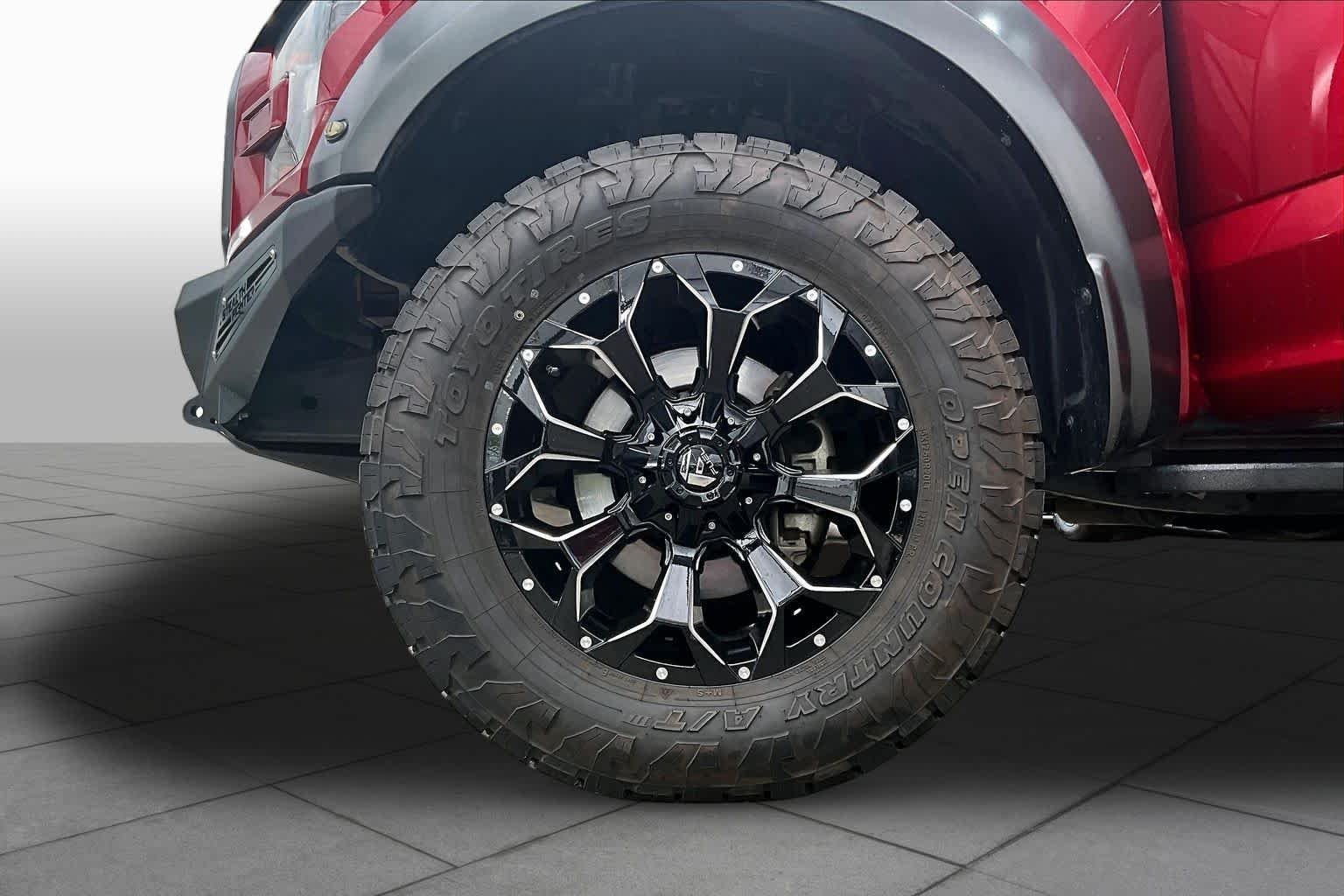 Used 2018 Ruby Red Metallic Tinted Clearcoat Ford Raptor image 11