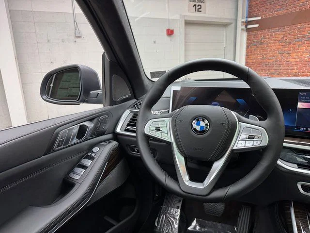 Used 2026 Brown BMW xDrive40i image 13
