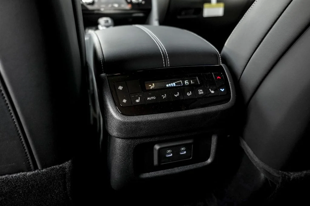 New 2027 MINERAL BLACK INFINITI Luxe AWD image 19