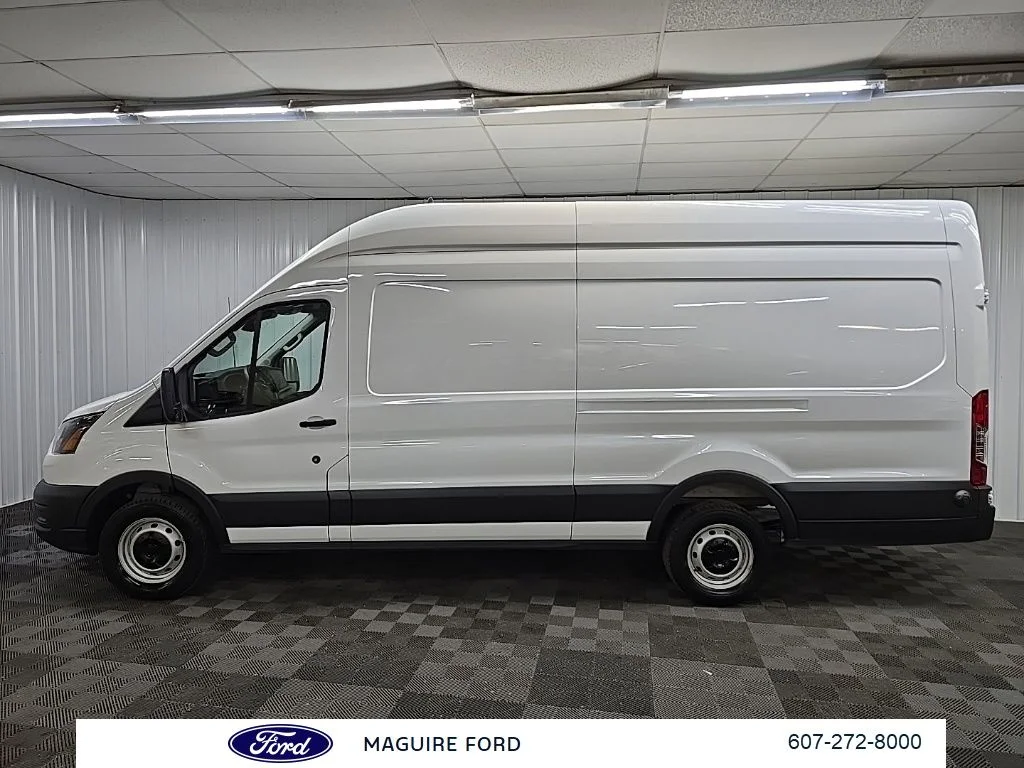 Used 2025 White Ford Base image 5