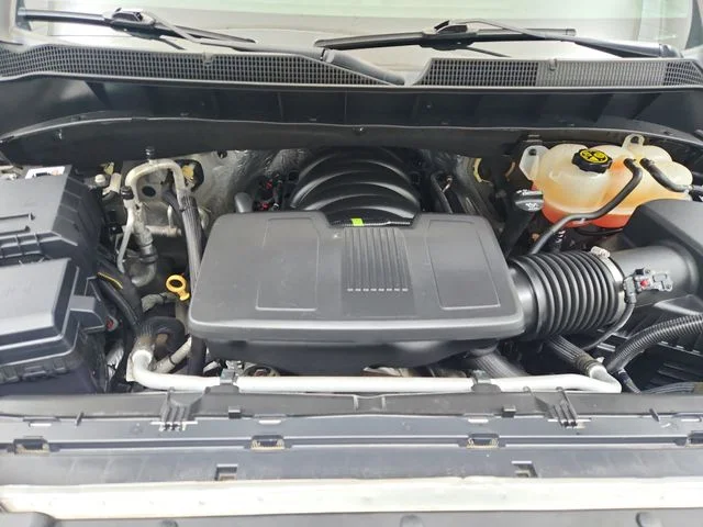Used 2019 Silver Chevrolet LTZ image 18