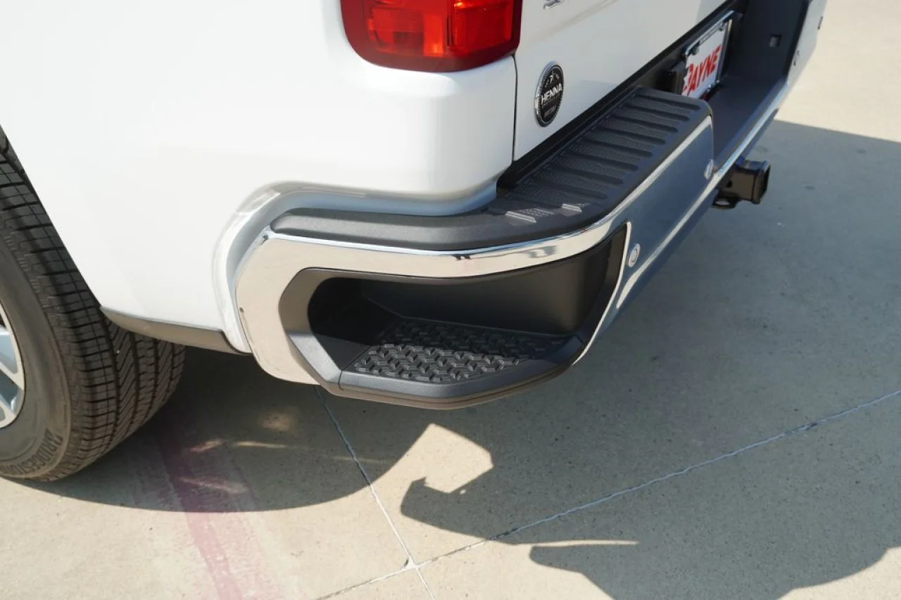 2026 Chevrolet Silverado 1500 LT - Photo 14
