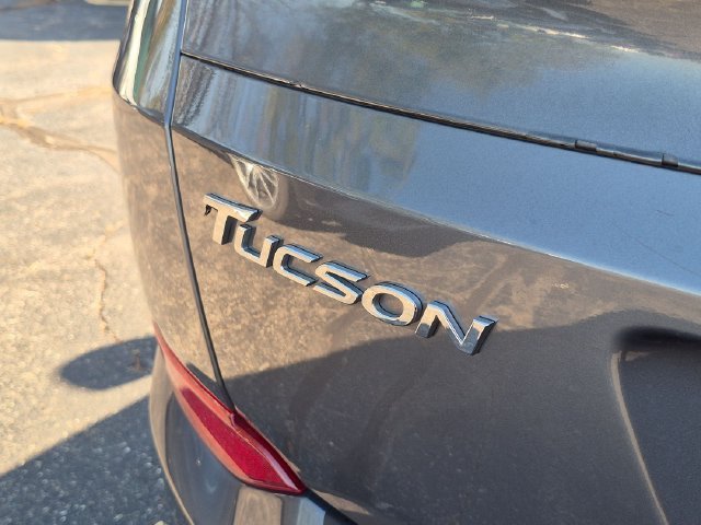 Used 2018 Gray Hyundai SEL Plus image 28
