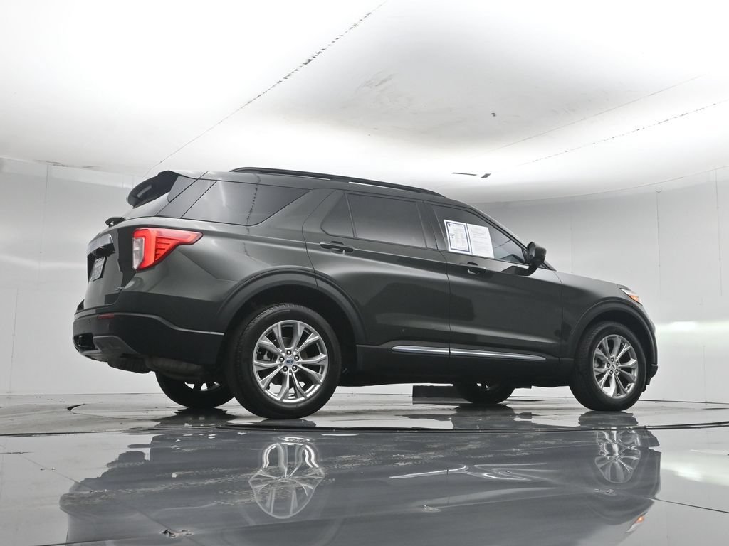 Certified Used 2023 Green Ford XLT image 51