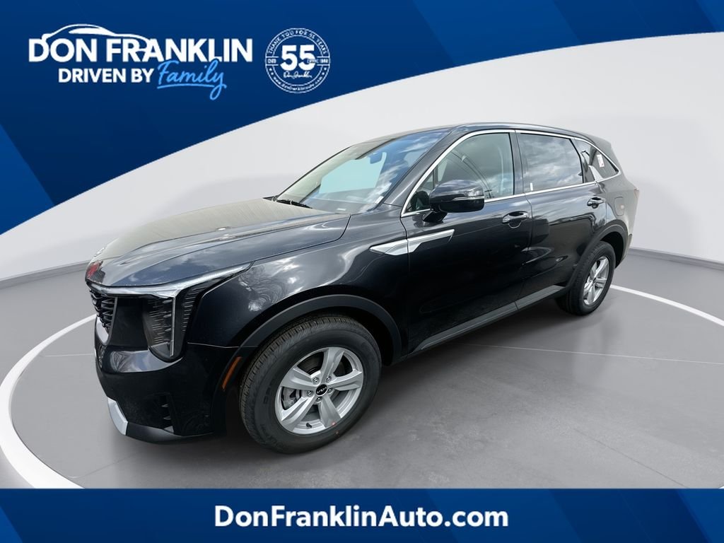 2026 Kia Sorento LX AT's photo