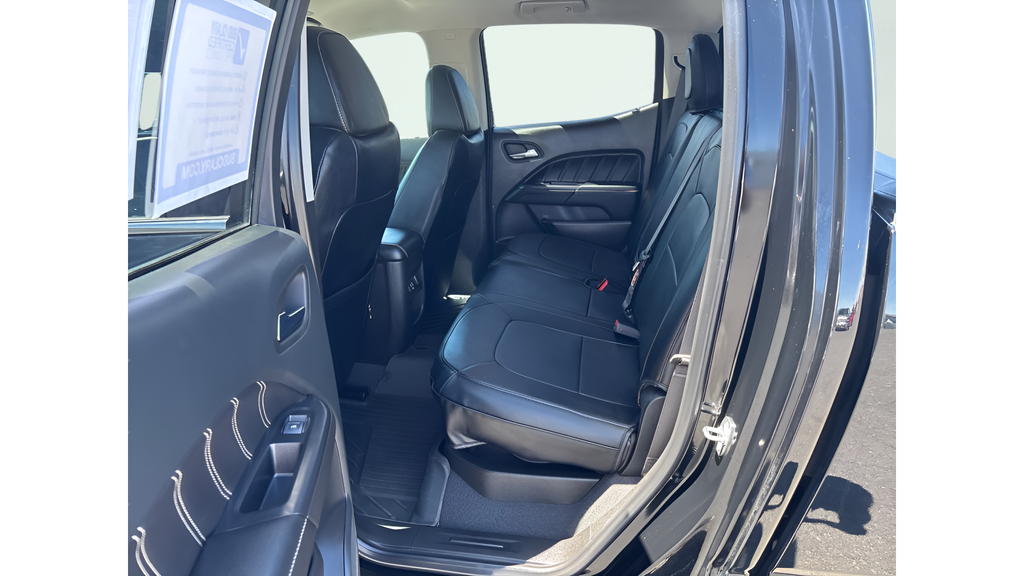 Used 2022 Black GMC Denali image 9