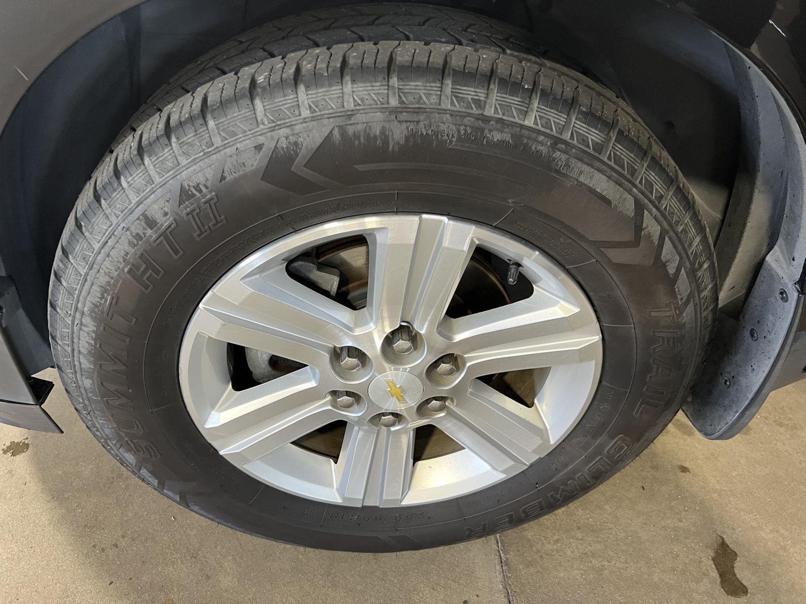 Used 2014 Black Granite Metallic Chevrolet LT image 11
