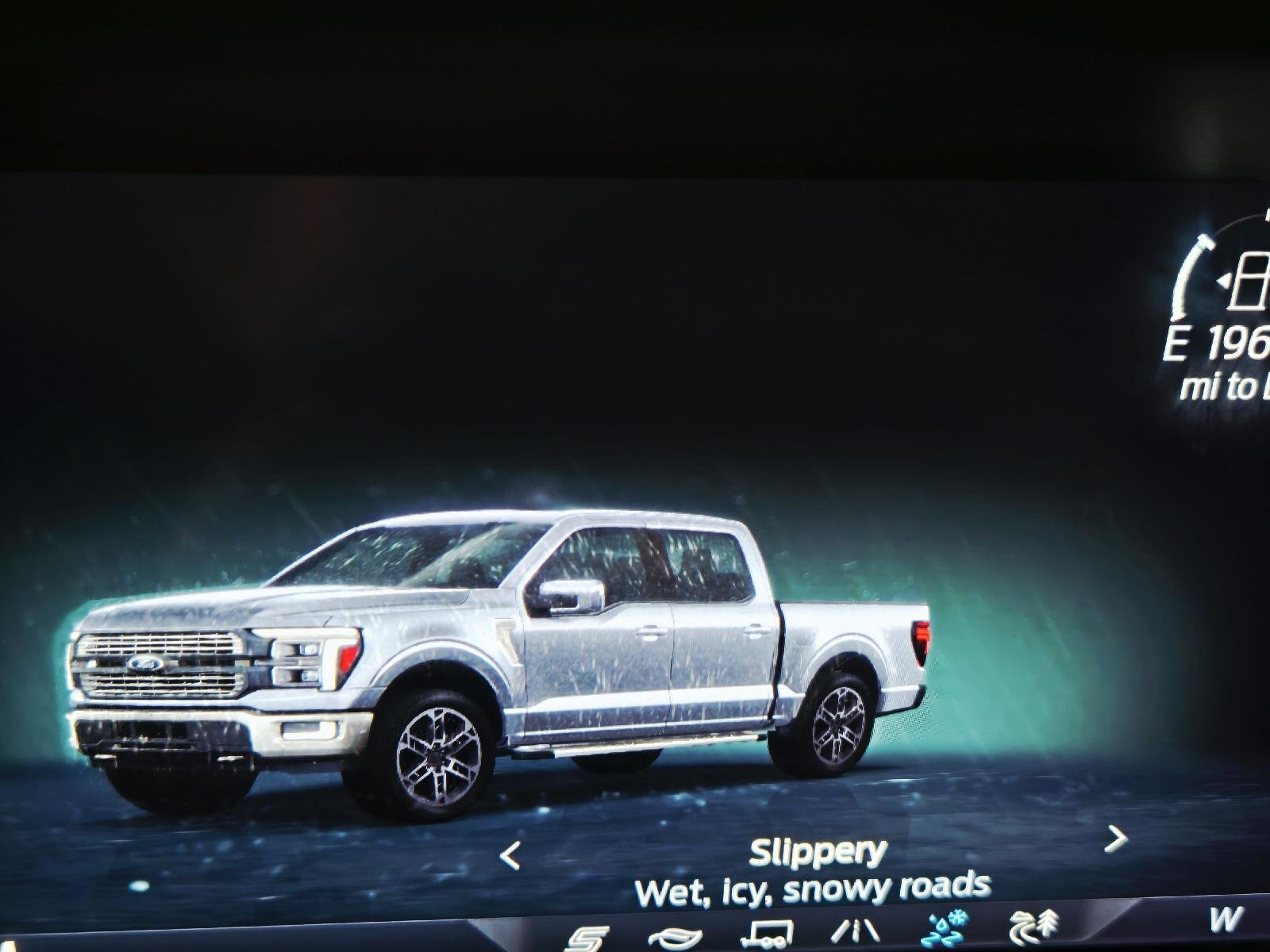 Used 2024 Carbonized Gray Ford XLT image 35