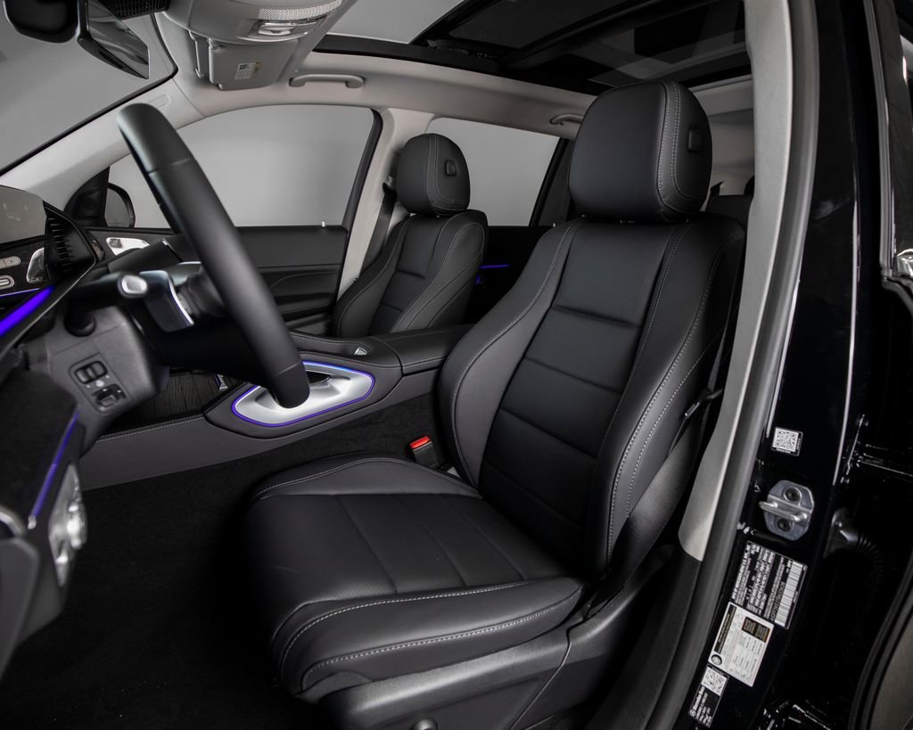 New 2026 Black Mercedes-Benz GLS 450 image 5