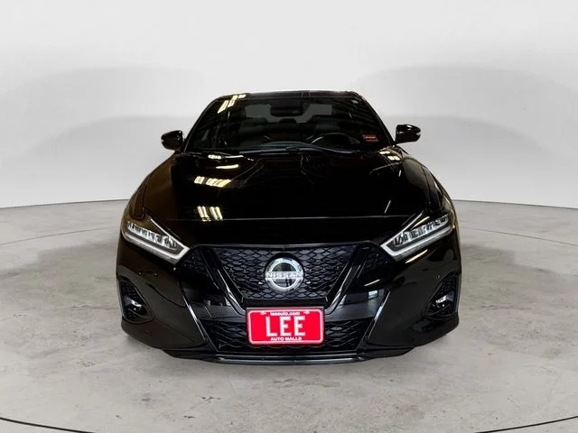Used 2023 Black Nissan SR image 9