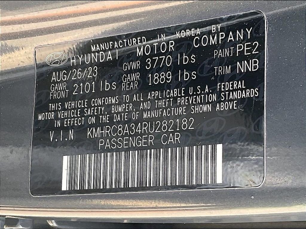Used 2024 Gray Hyundai SEL image 31