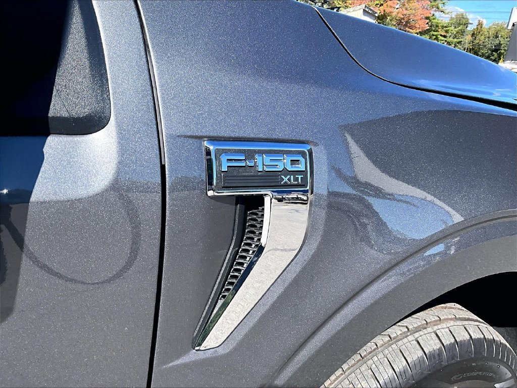 Used 2024 Gray Ford XLT image 29