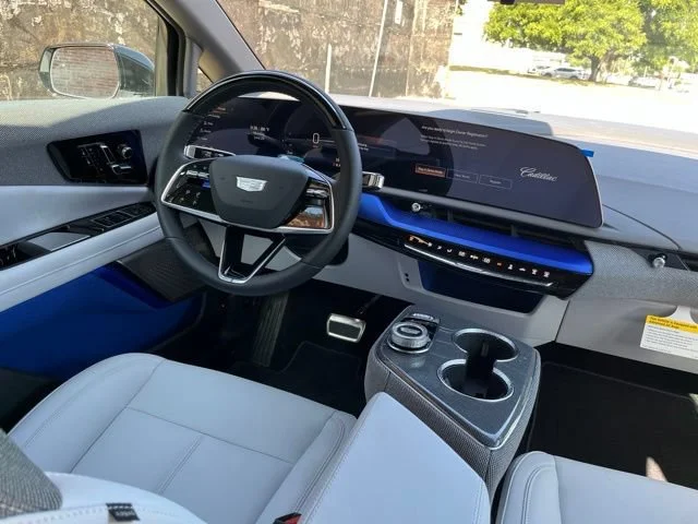2027 Cadillac OPTIQ Luxury - Photo 19