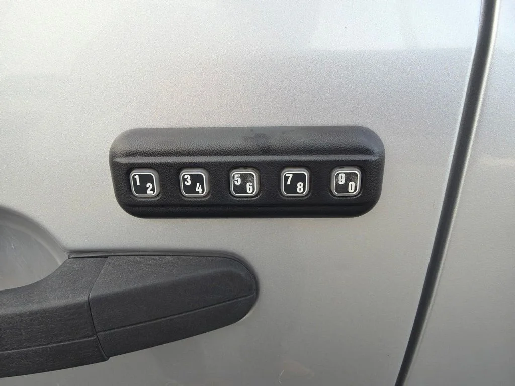 Used 2016 Ingot Silver Ford XLT image 17