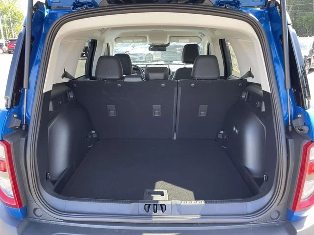 New 2026 Velocity Blue Metallic Ford Outer Banks® image 8