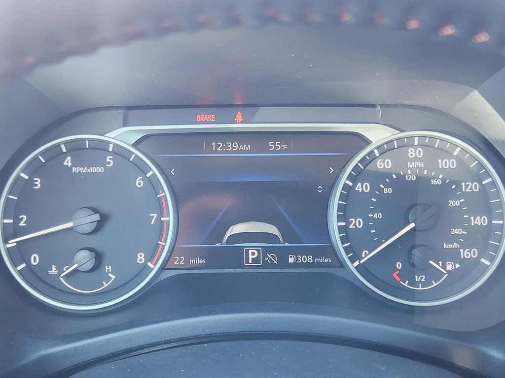 2025 Nissan Sentra SR - Photo 25