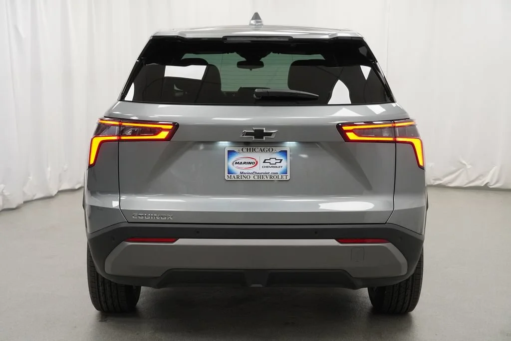 New 2027 Sterling Gray Metallic Chevrolet LT image 34