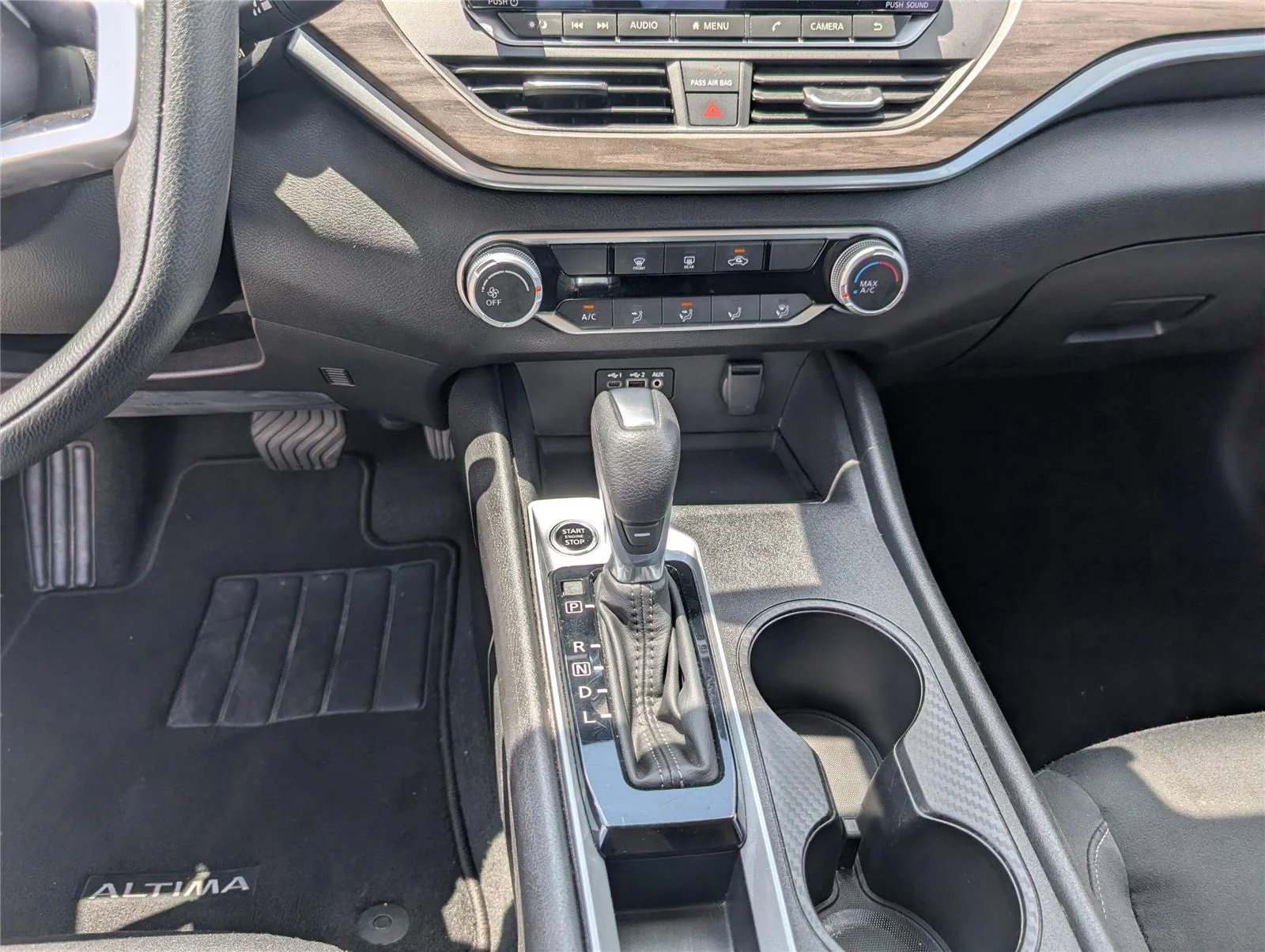 Used 2025 Gun Metallic Nissan SV image 21