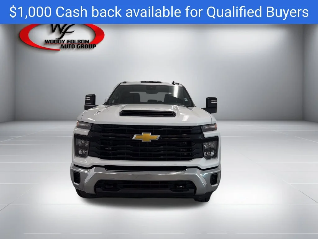 New 2026 Summit White Chevrolet WT image 2