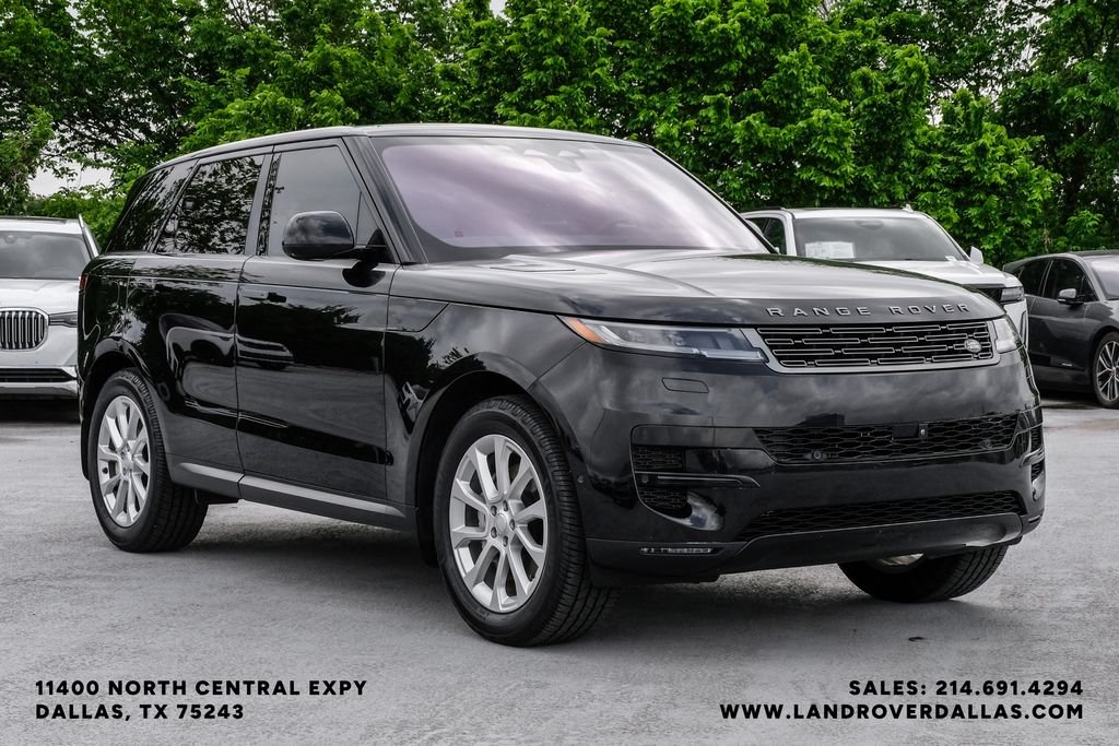 Used 2023 Black Land Rover SE image 4