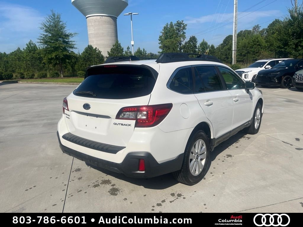 Used 2019 White Subaru 2.5i Premium image 4