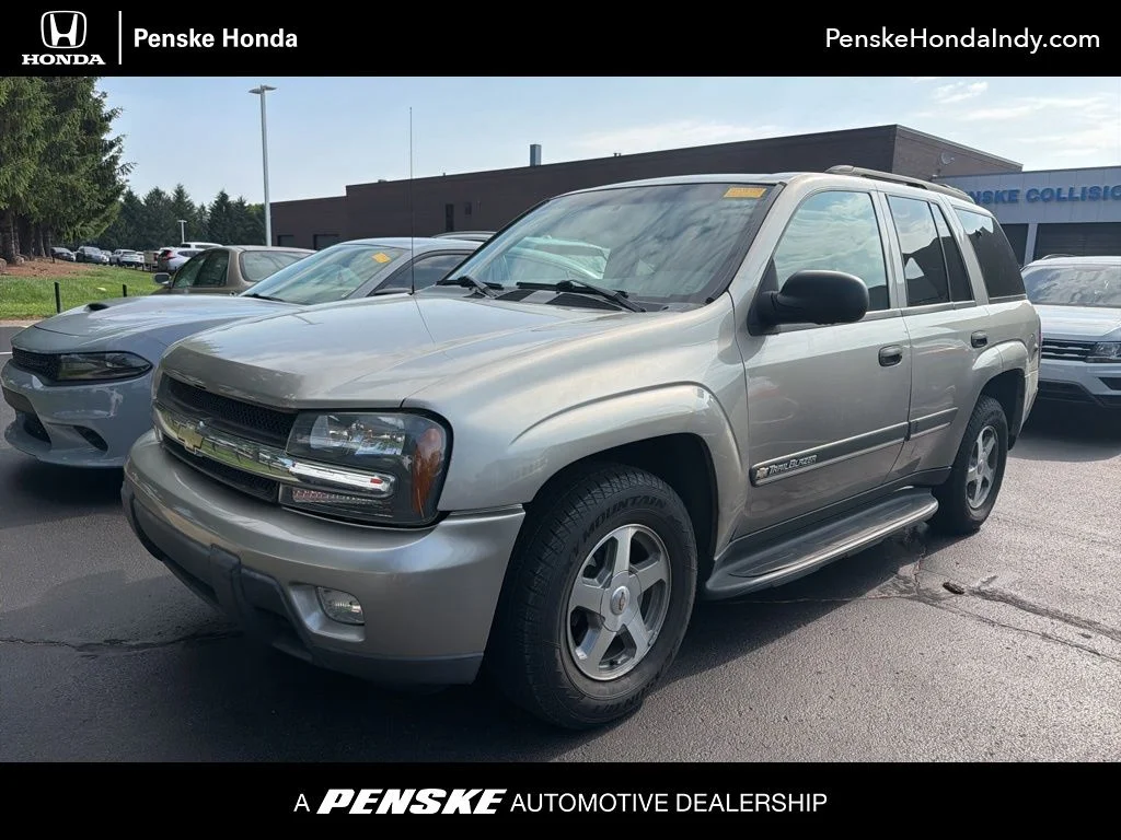 2002 Chevrolet Trailblazer 4WD LT's photo