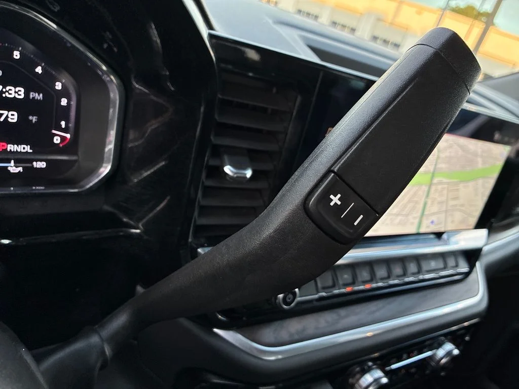 Used 2025 Black GMC SLT image 24