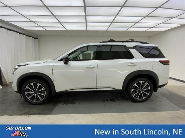 New 2026 Everest White Pearl Tricoat Nissan Platinum image 2