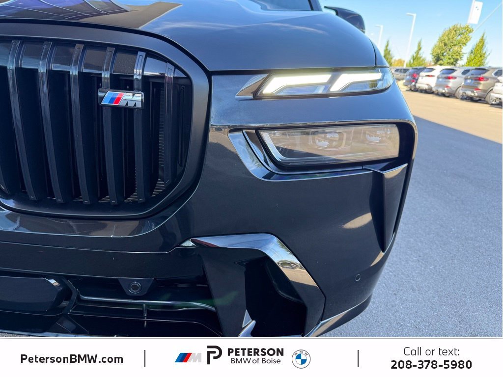 Used 2026 Black BMW M60i image 47