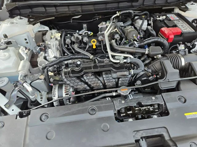Used 2025 White Nissan 2.5 SV image 22