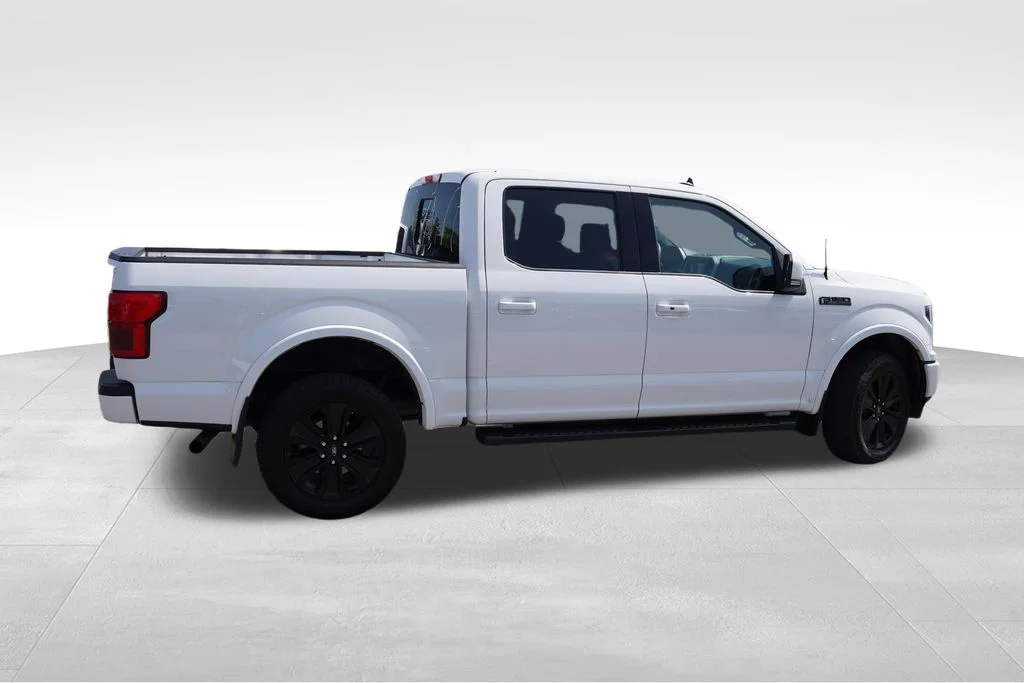Certified Used 2020 Oxford White Ford Lariat image 4