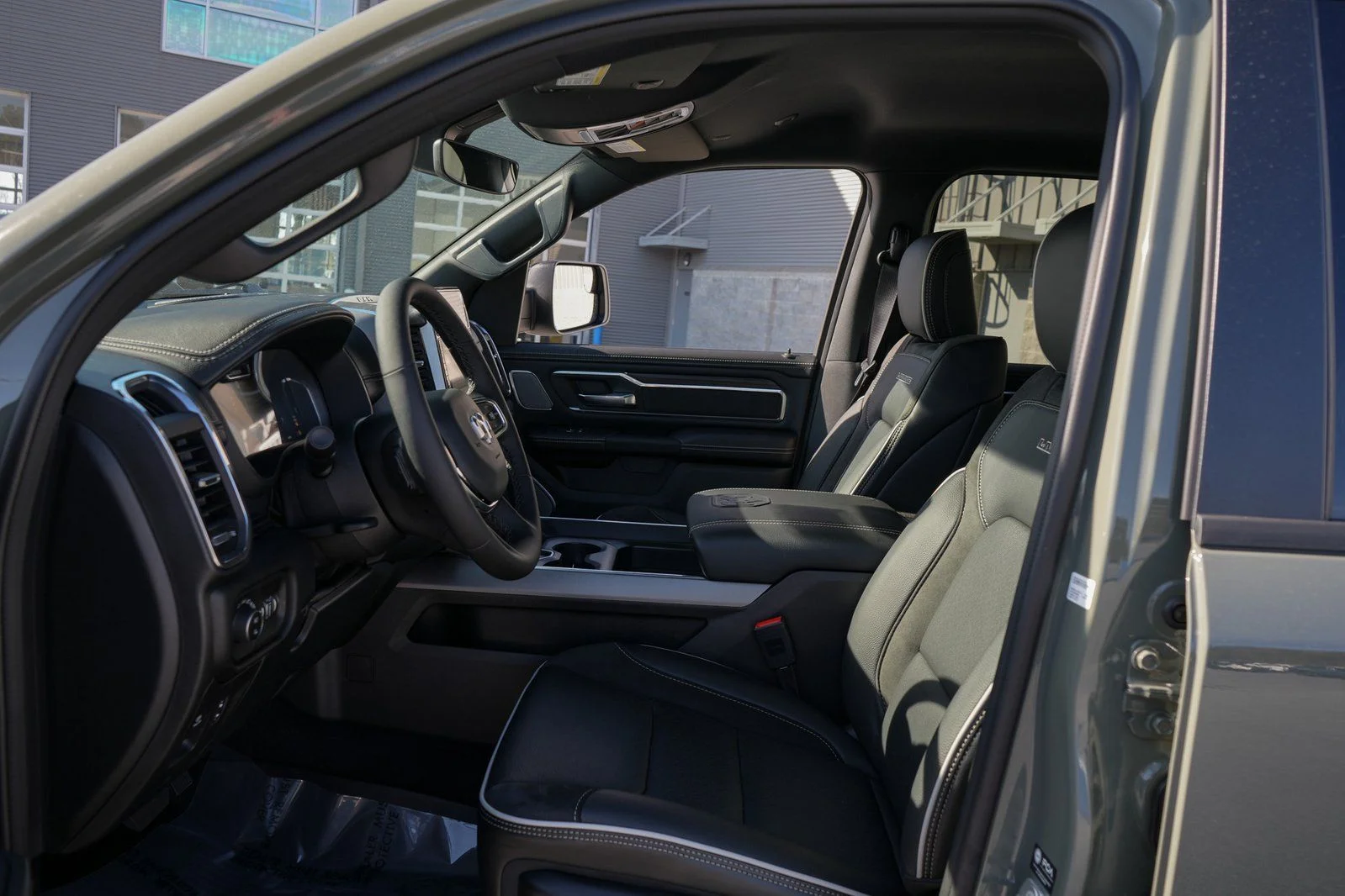 New 2026 Canyon Lake Exterior Paint RAM Laramie image 14