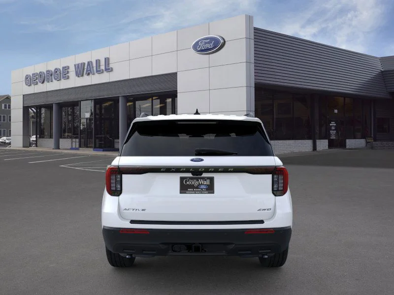 New 2026 Star White Metallic Tri-Coat Ford Active image 28