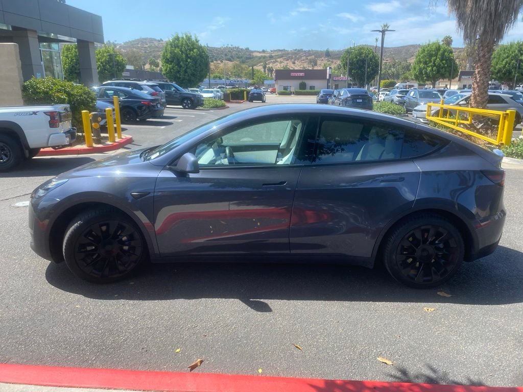 Used 2020 Gray Tesla Long Range image 4