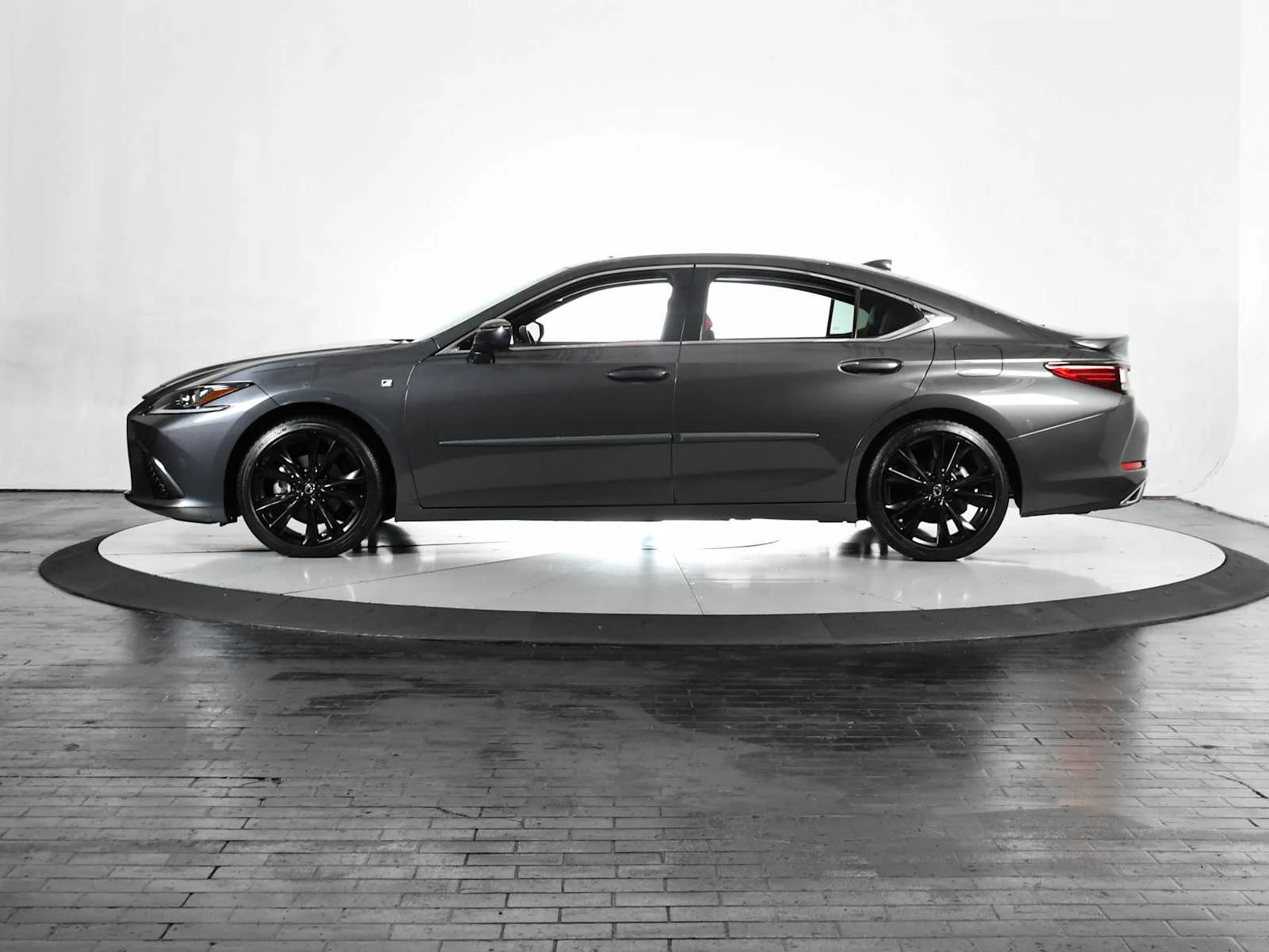 Certified Used 2024 CLOUDBURST GRAY Lexus F SPORT Handling image 2