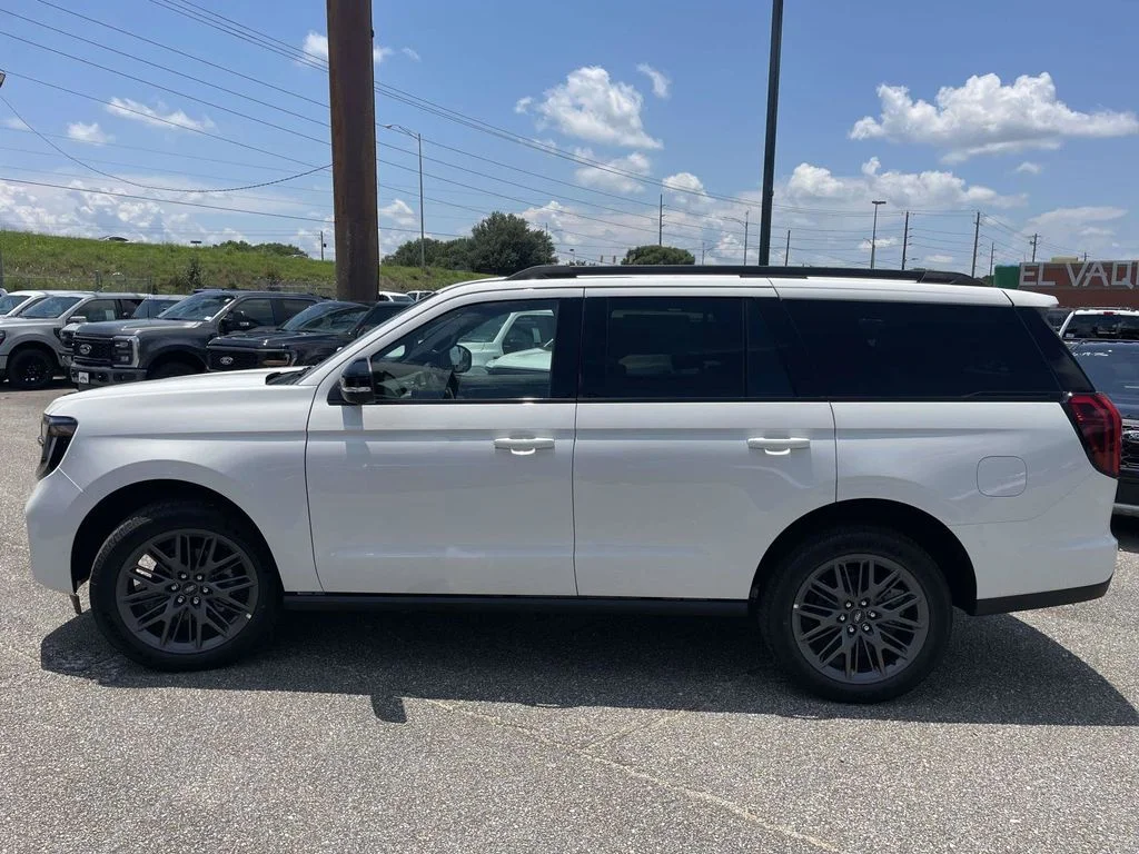 New 2027 White Ford Platinum image 6