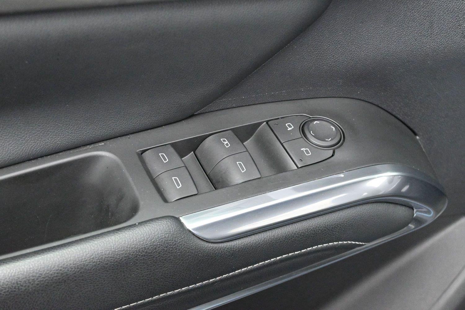Used 2024 Lakeshore Blue Metallic Chevrolet LT image 11