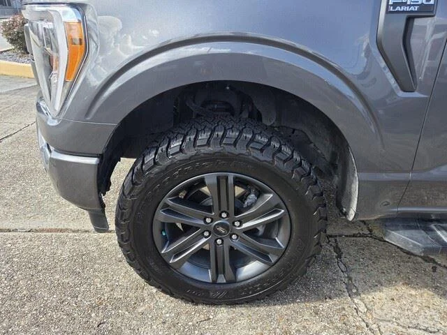 Used 2023 Carbonized Gray Metallic Ford LARIAT image 11