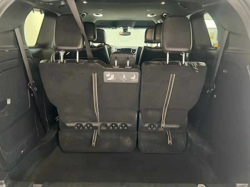 Used 2020 Gray Chrysler Touring L image 8