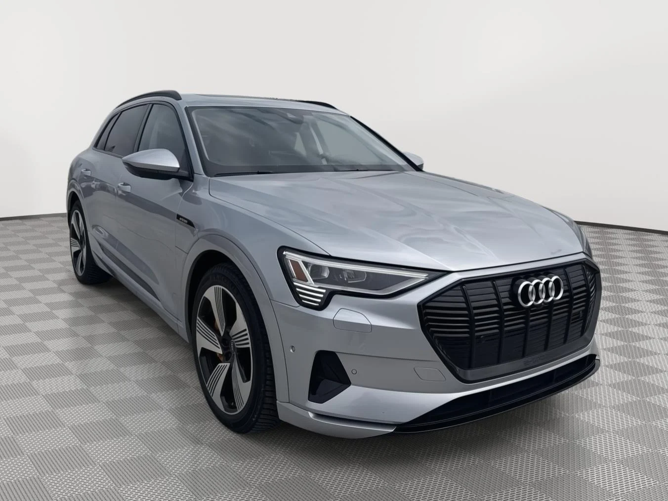 2023 Audi e-tron 95 kWh Premium Plus quattro's photo