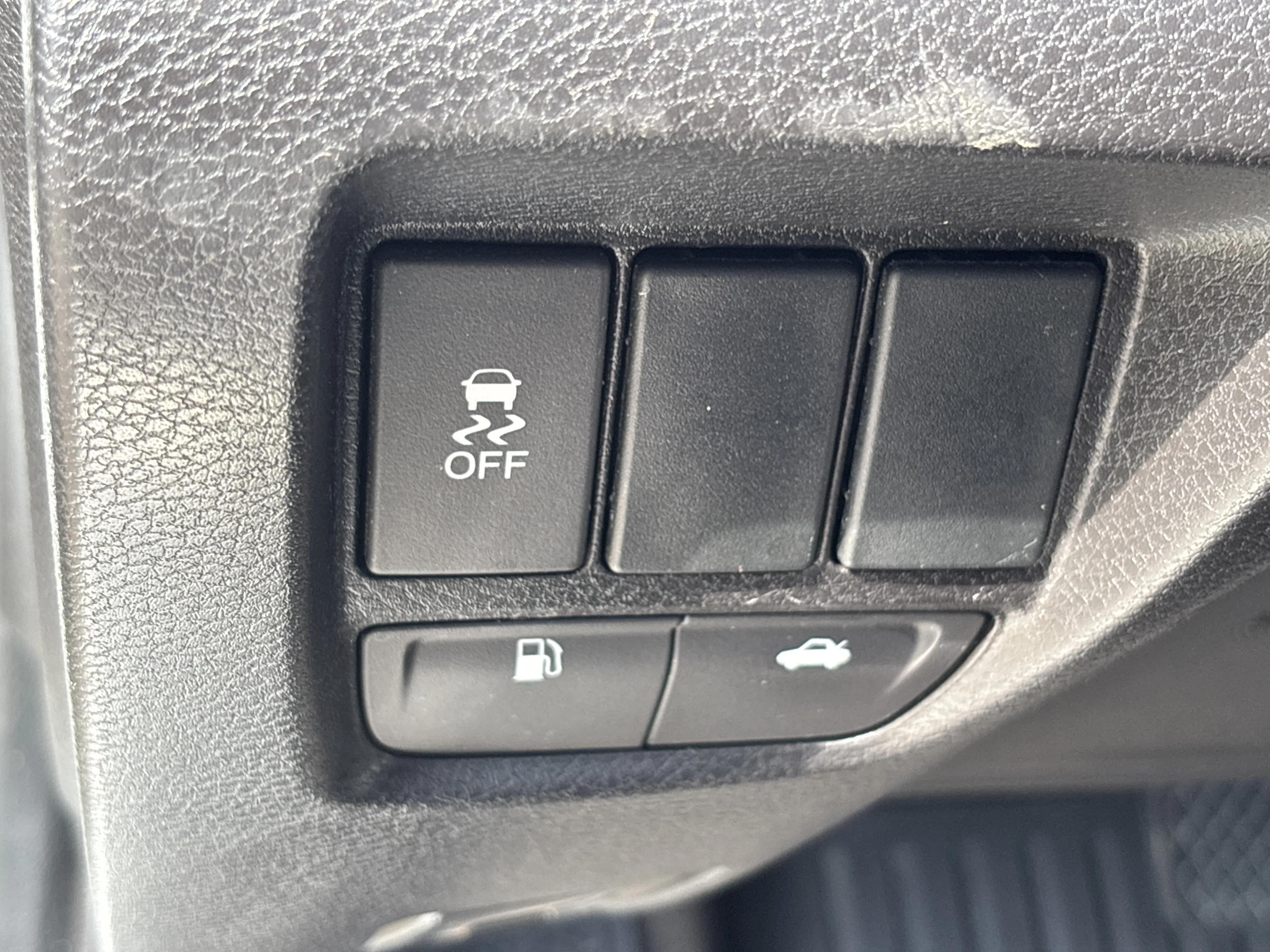Used 2015 White Acura Base image 21