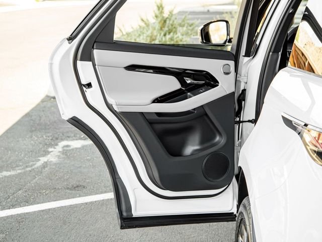 Used 2026 Fuji White Land Rover S image 20