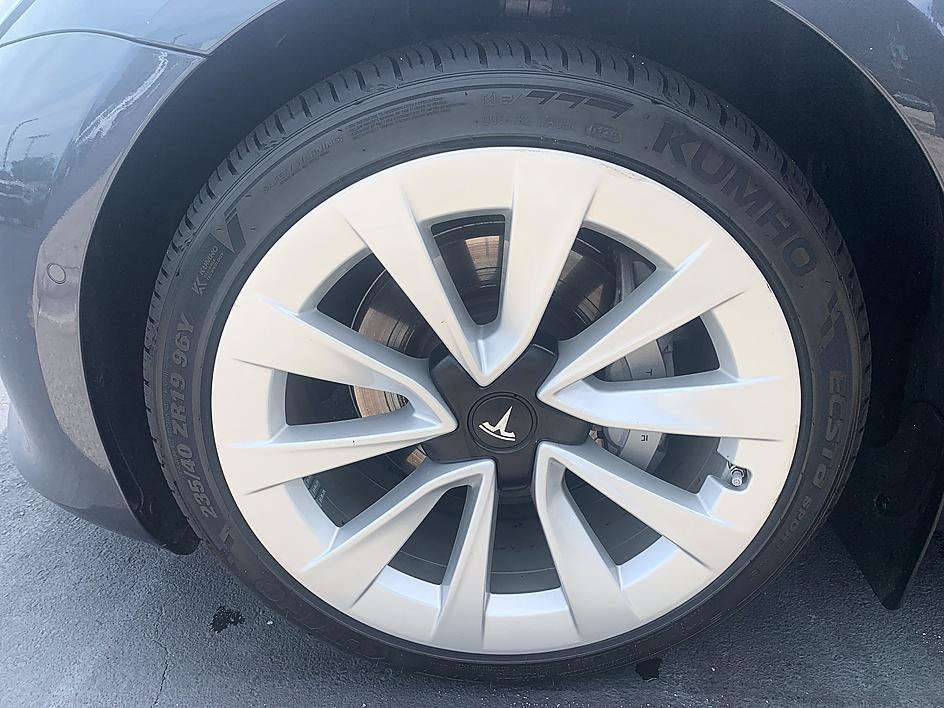 Used 2022 Midnight Silver Metallic Tesla Long Range image 8