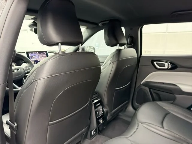 Used 2023 Black Jeep Limited image 23