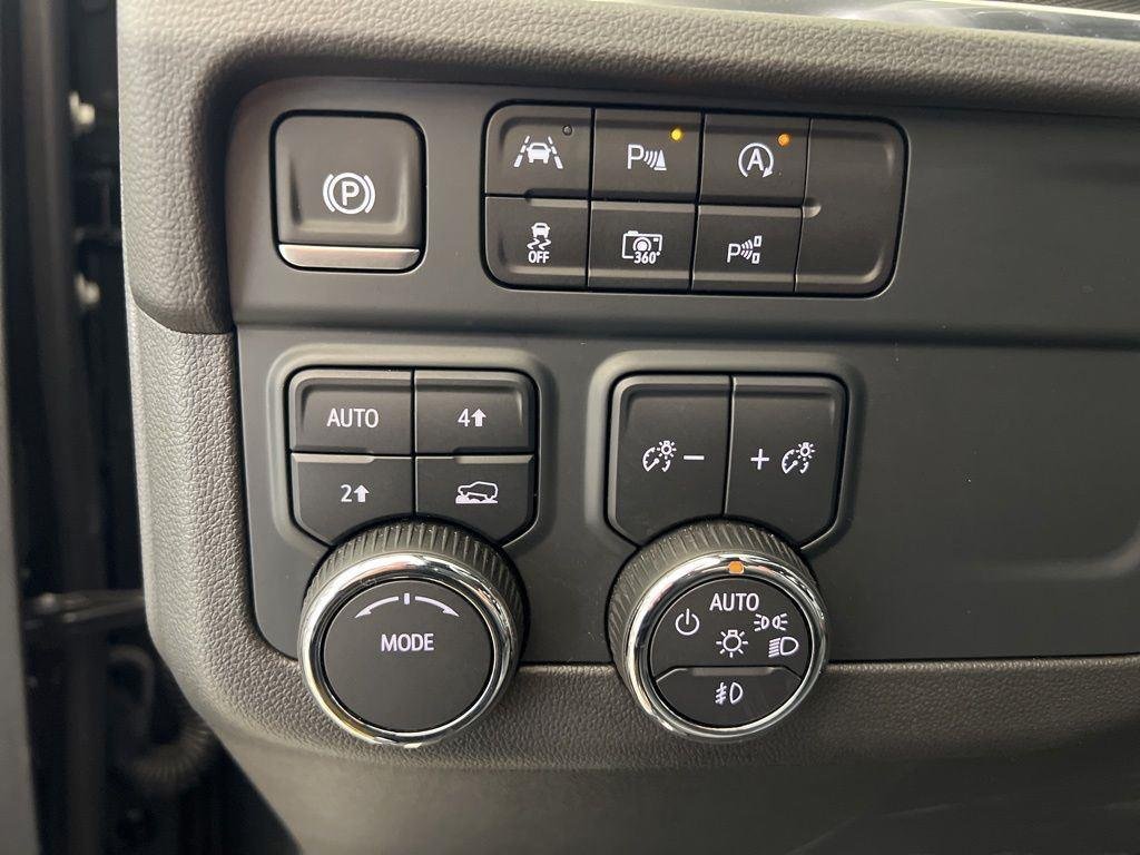 Used 2025 Black Chevrolet RST image 9