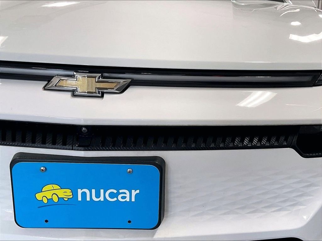 Used 2024 White Chevrolet LT image 32