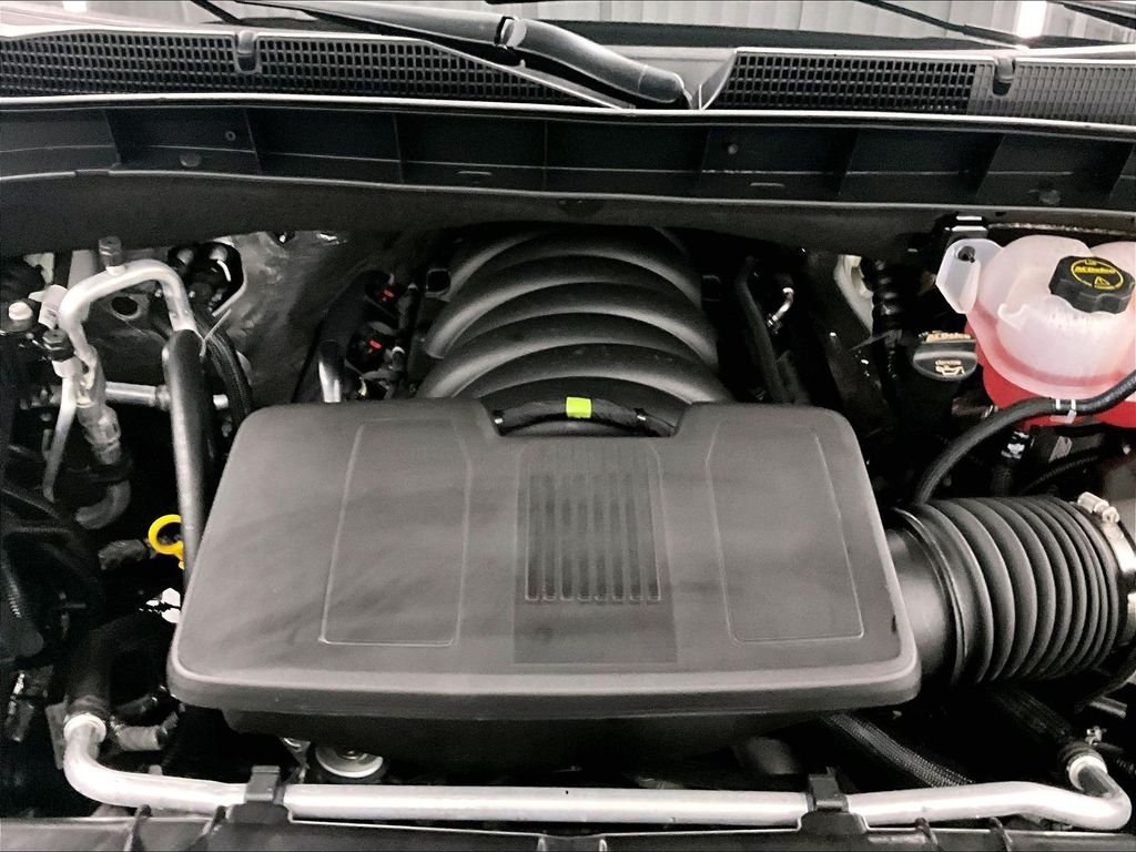 Used 2026 Summit White GMC Elevation image 34