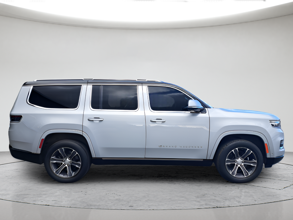 Used 2022 Silver Jeep Series I image 2