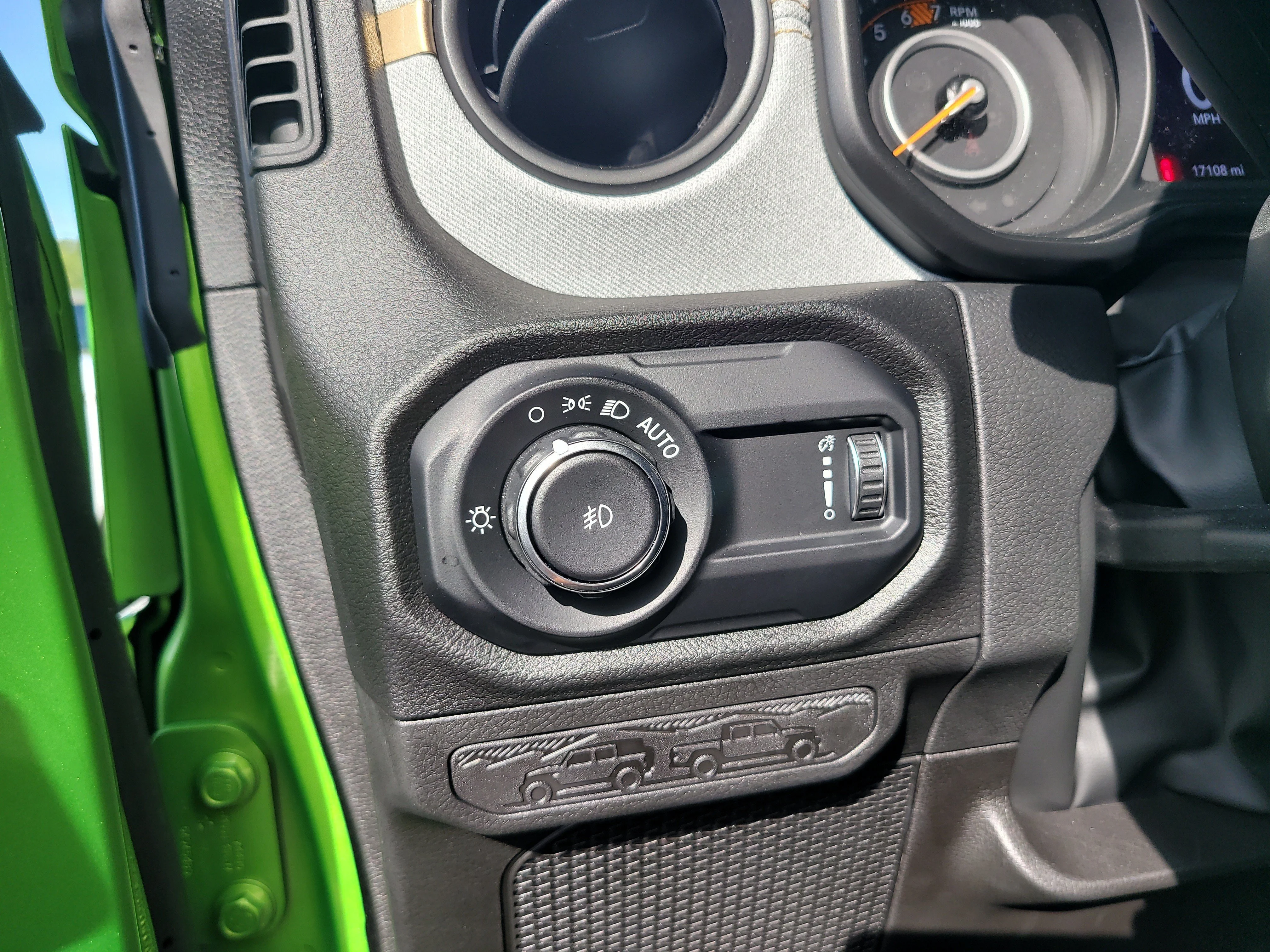 Used 2025 Mojito Clearcoat Jeep Sport S image 30