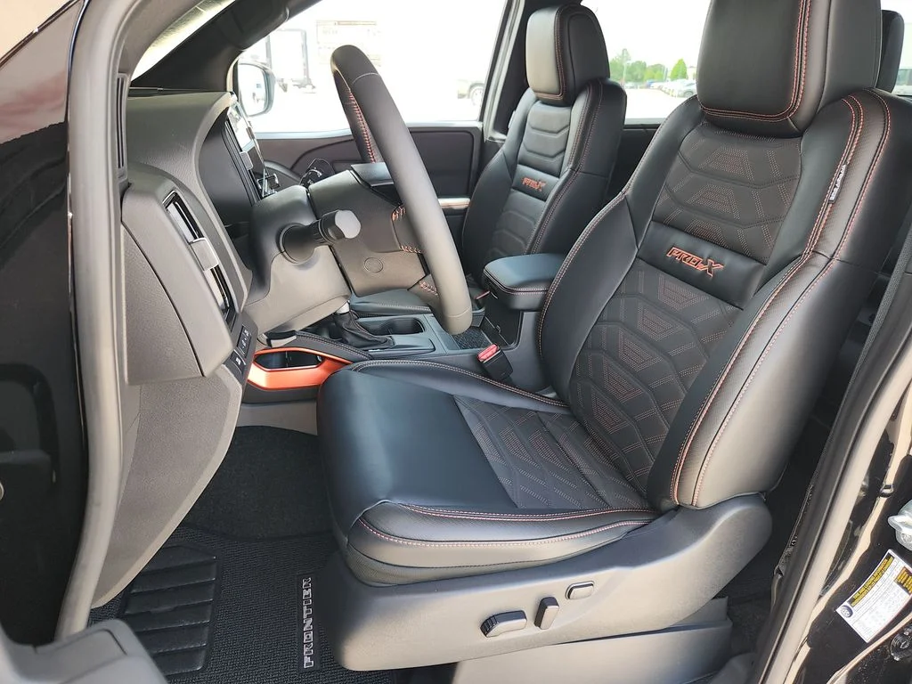 2026 Nissan Frontier PRO-X - Photo 8